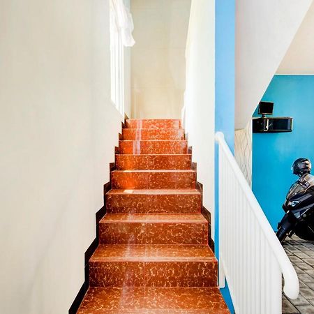 Oyo Life 3987 Kost Aditya Surabaya Ngoại thất bức ảnh