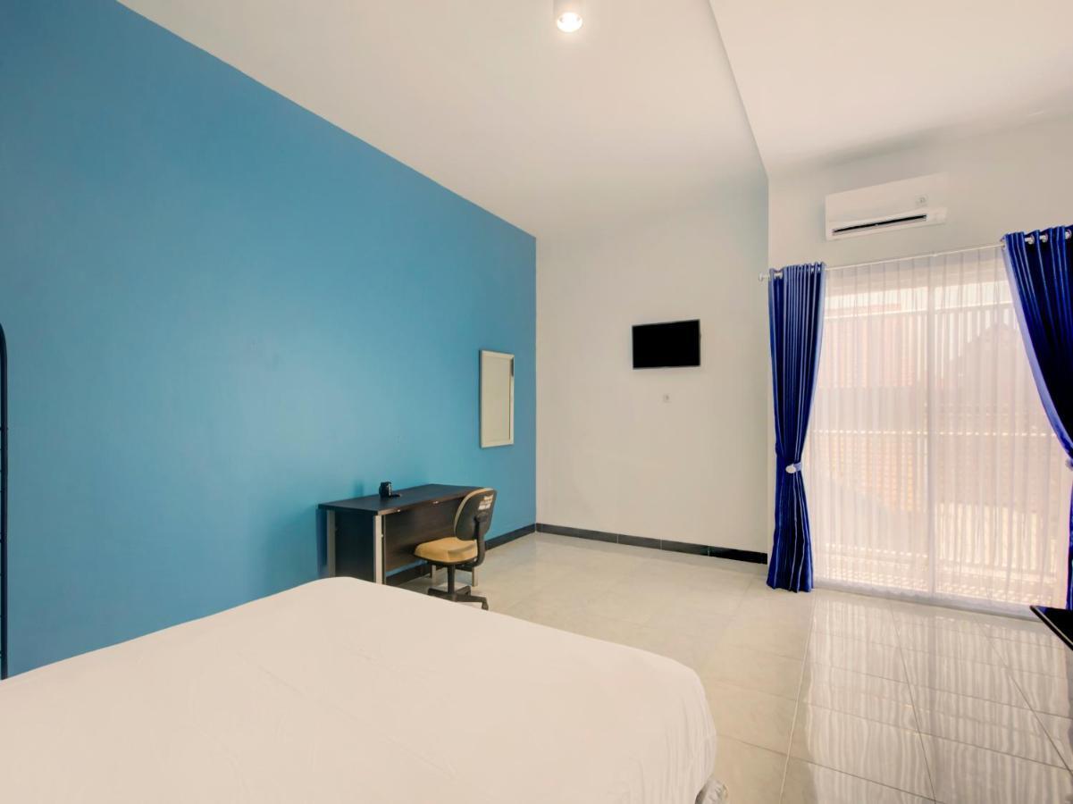 Oyo Life 3987 Kost Aditya Surabaya Ngoại thất bức ảnh